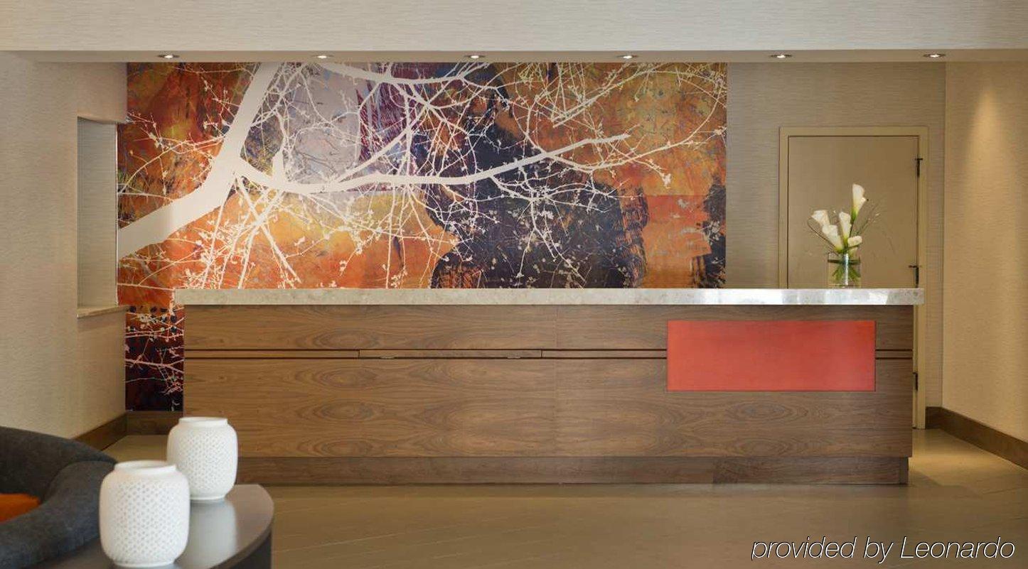 Doubletree Suites By Hilton Minneapolis Downtown Bagian luar foto