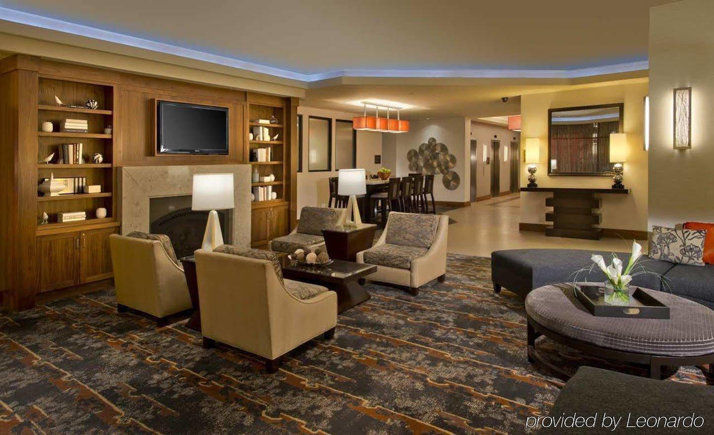 Doubletree Suites By Hilton Minneapolis Downtown Bagian luar foto