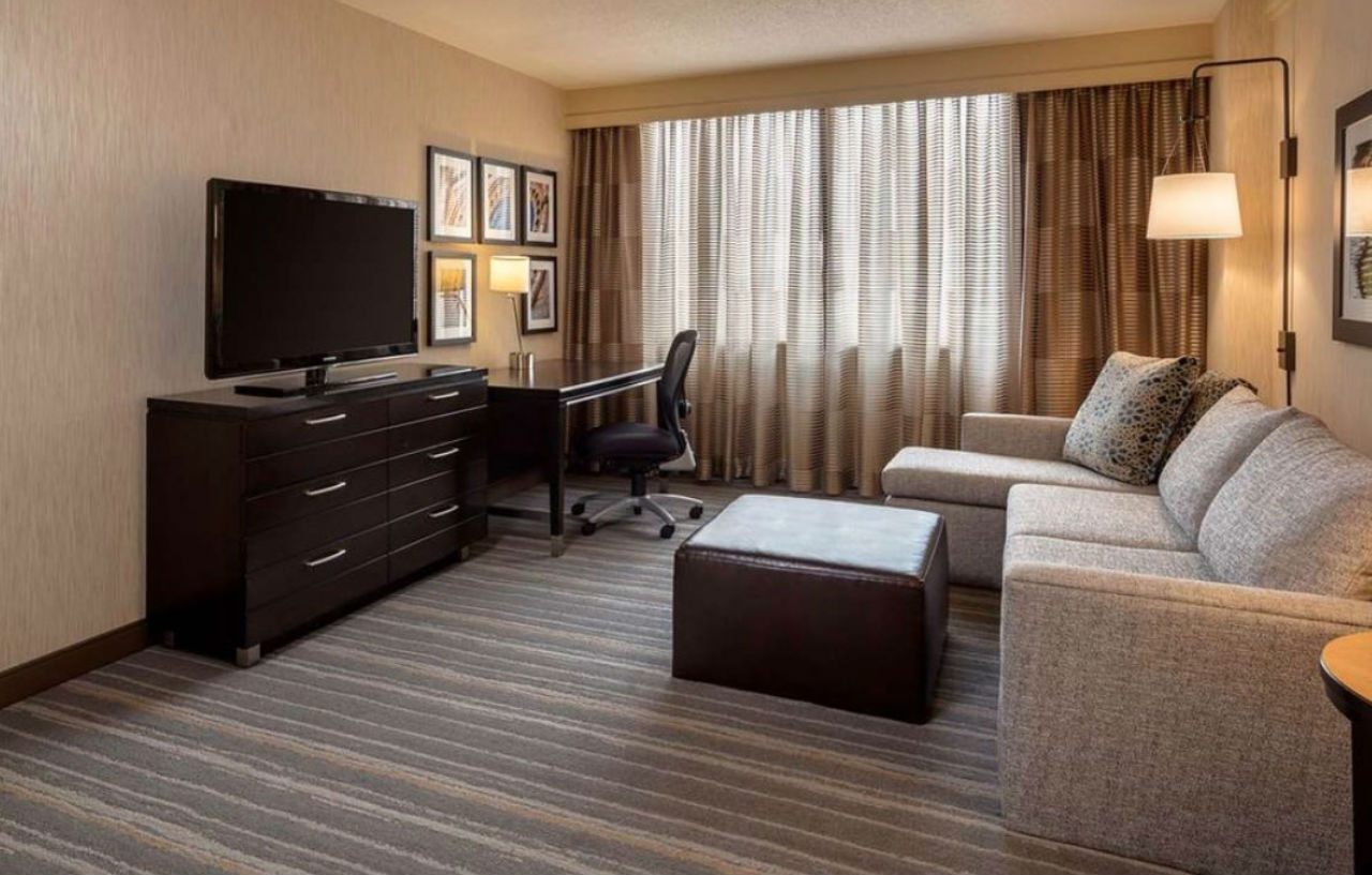 Doubletree Suites By Hilton Minneapolis Downtown Bagian luar foto